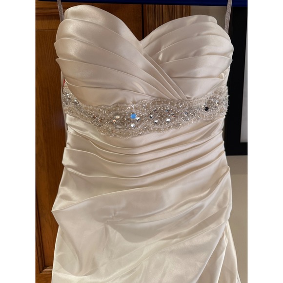 Essense of Australia Ivory Satin Ruched Strapless Wedding Dress Gown Size 12 - Picture 3 of 16